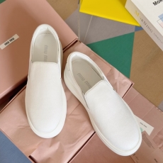 Miu Miu Casual Shoes